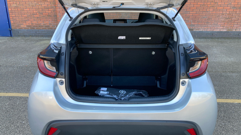 Toyota Yaris 1.5 Hybrid Icon 5dr CVT Hybrid Hatchback